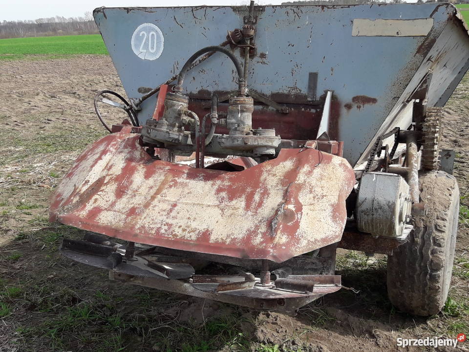 Sprzedam rozsiewacz wapna Piast RCW 3 Rozsiewacze nawozów Rolnictwo sprzedam