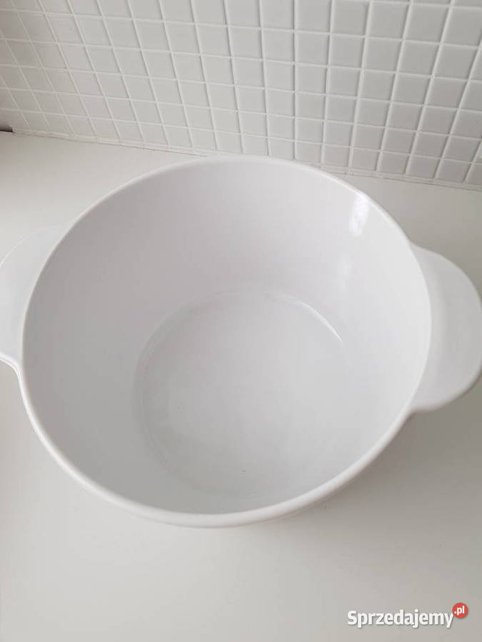 Biały garnek ceramiczny żaroodporny ze szklaną Siemianowice Śląskie