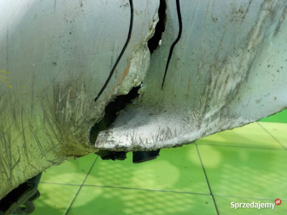 MERCEDES C W204 09r KOMBI 5D zderzak przod mazowieckie sprzedam