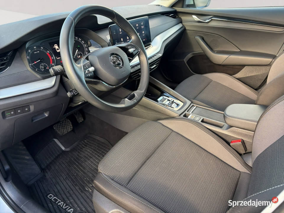 koda Octavia CT158AR15 TSI eTec Ambition DSG lakier metallic pomorskie Pępowo