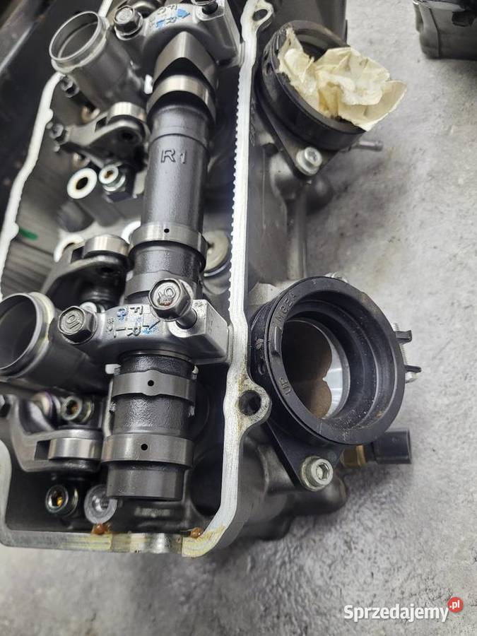 HONDA VFR 1200 F 1017 OEM GŁOWICA ZAWORY WAŁKI wielkopolskie Nowy Tomyśl