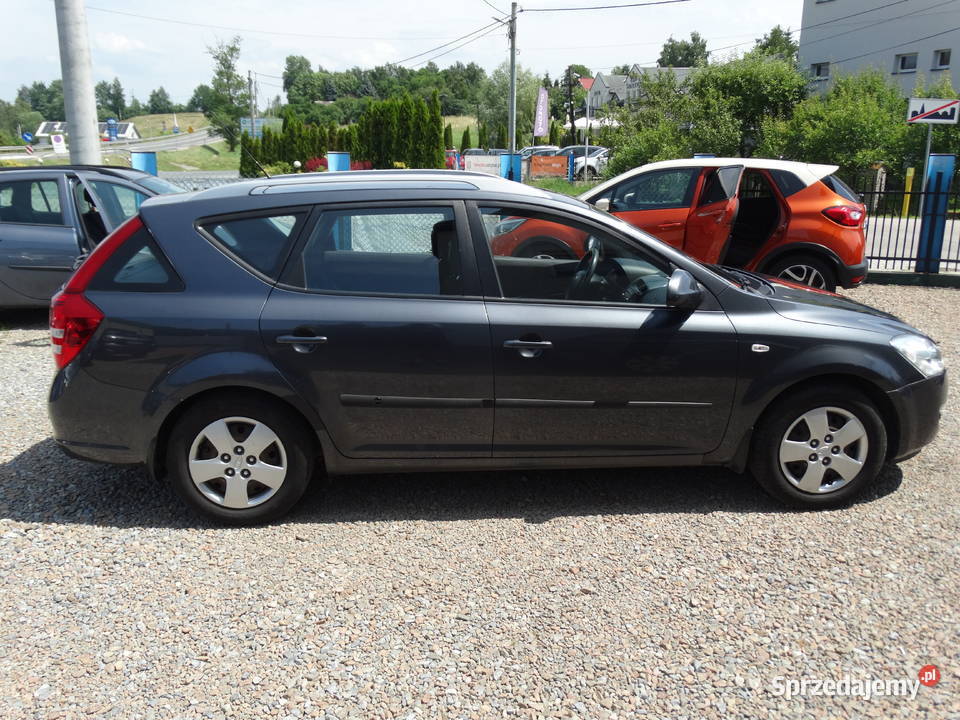 Kia Ceed 16benzyna wypożyczalnia wynajem małopolskie Przebieczany