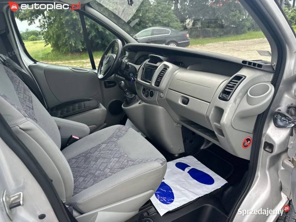 Opel Vivaro Opel Vivaro kampervan 7 osobowy 3 x diesel wielkopolskie sprzedam