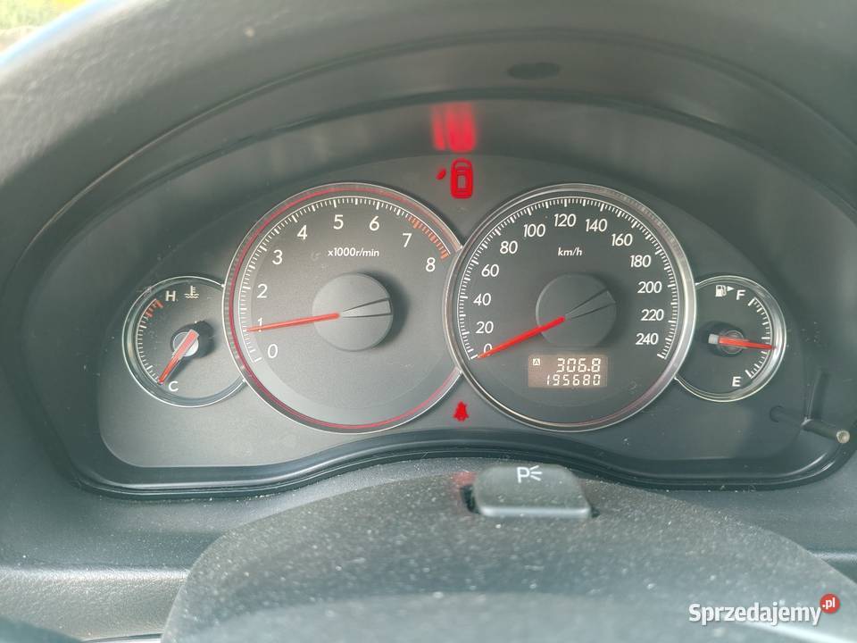 Subaru Legacy 4 20 benzyna 2009 uszkodzony poduszka powietrzna Legacy