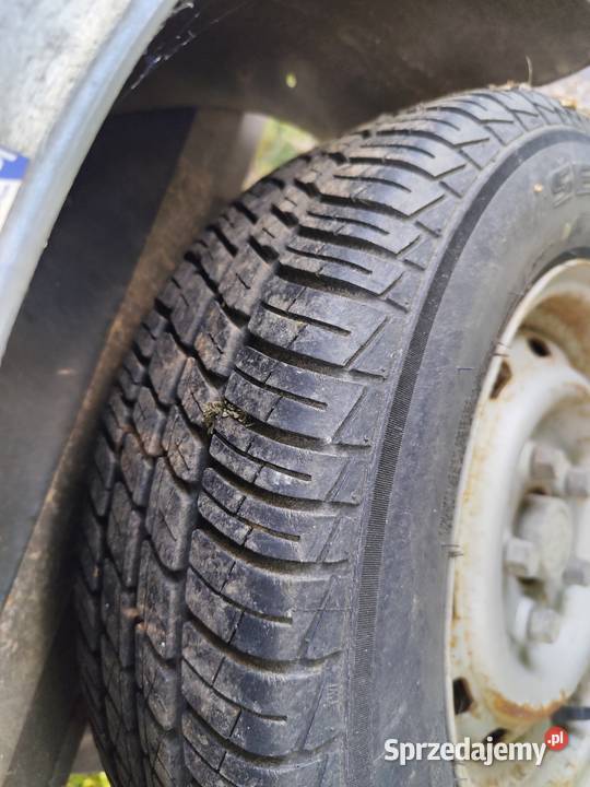 Sprzedam przyczepkę Saris Sprzedam przyczepkę Zalesie