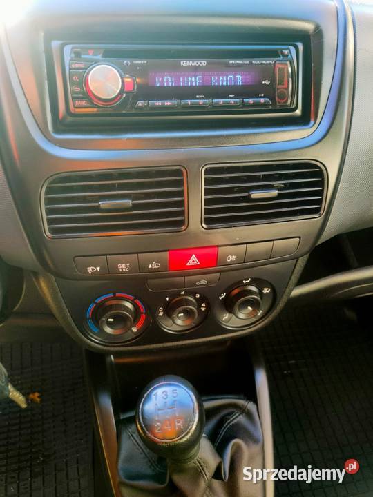 Fiat Doblo 13 JTD 124 radio / CD Tomaszów Mazowiecki