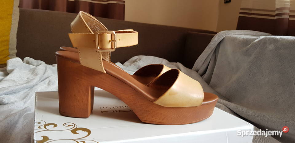 Buty na obcasie sandały kremowe lekkie 38 Rymanów