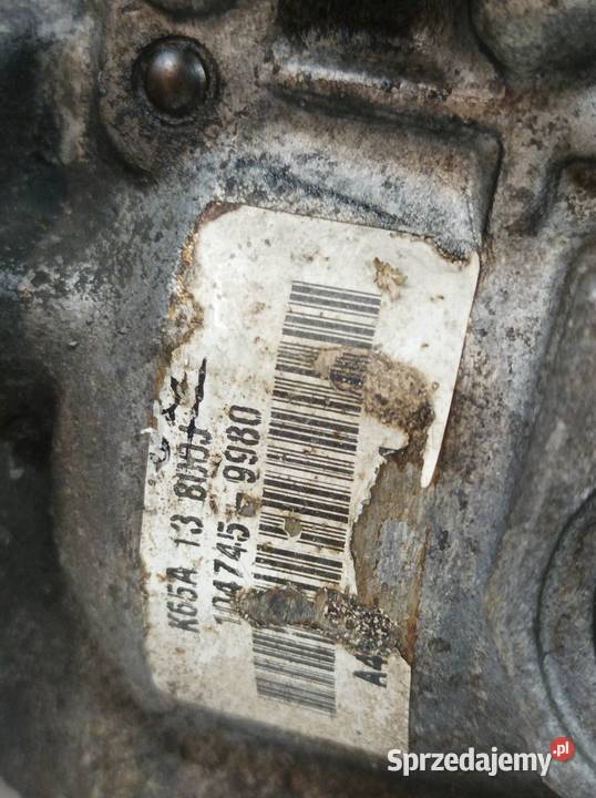 POMPA WTRYSKOWA K65A13800J A96726A7844 27 D Kia