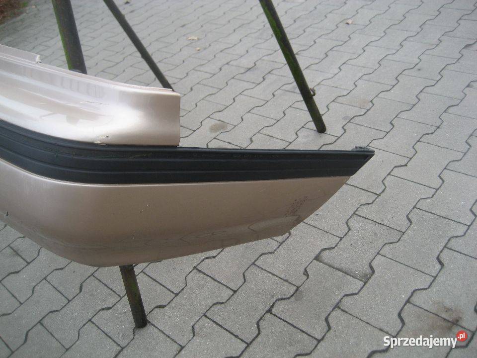 subaru legacy sedan 9094r zderzak tył tylni wielkopolskie Rakoniewice
