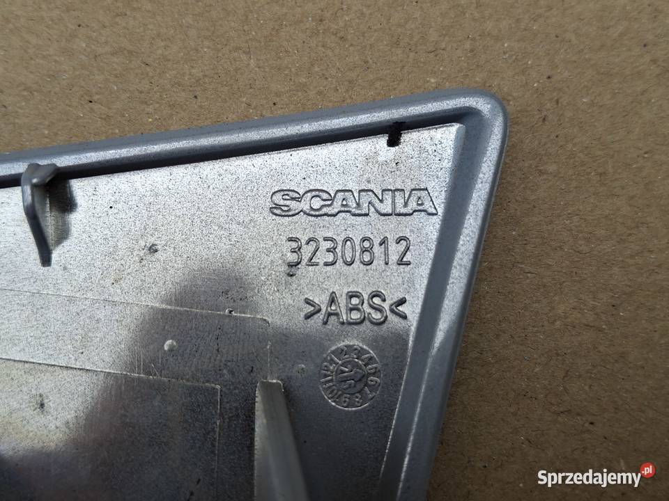 SCANIA R S ZAŚLEPKA HALOGENU ZDERZAKA PRAWA ciężarowe Bieleń