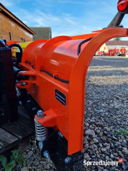 Maszyny do śniegu pługi piaskarki solarki nieuszkodzony Wieluń