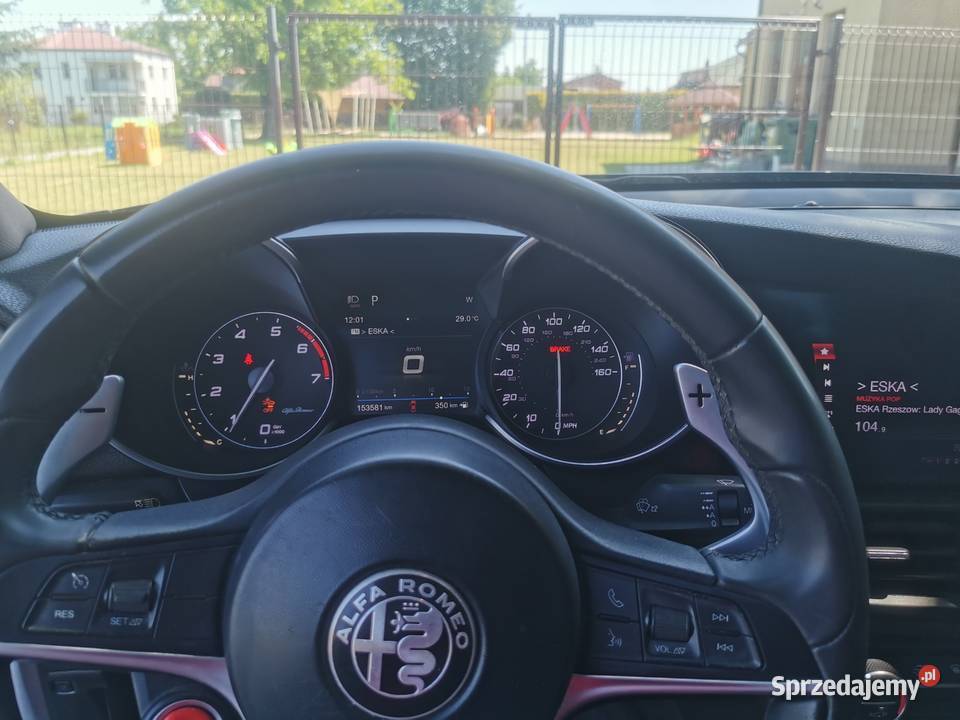 Alfa romeo giulia 280 android Apple car Rzeszów