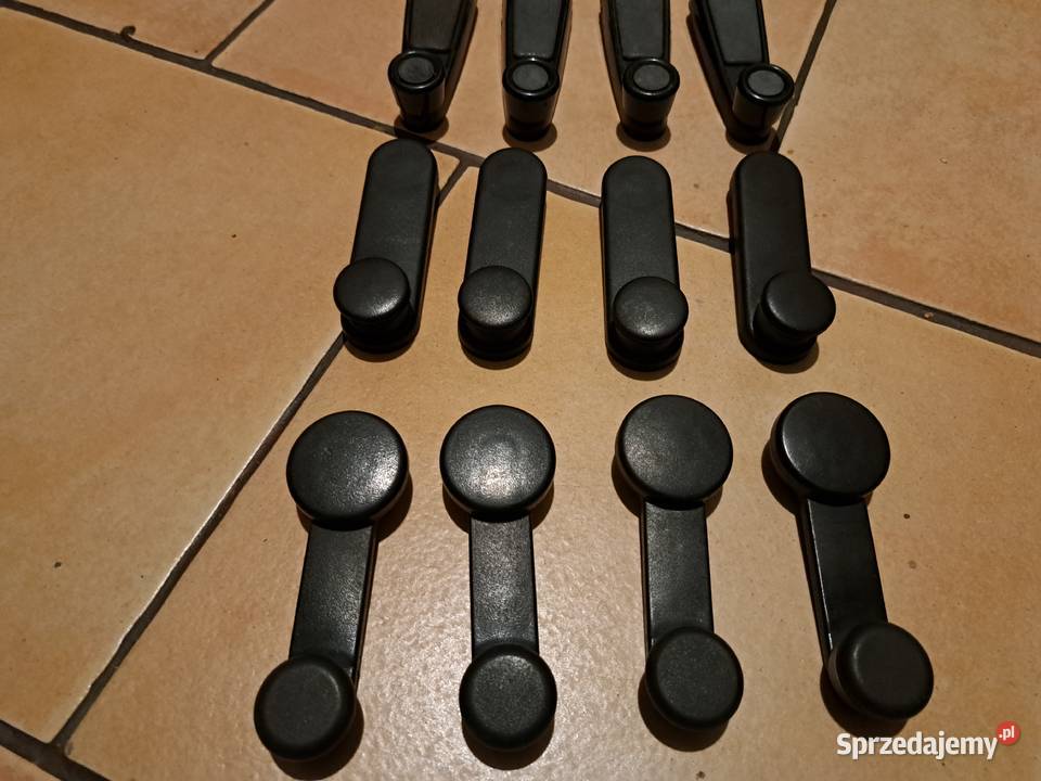 Fiat 125p126p korbki szyb u drzwi komplety wielkopolskie Leszno