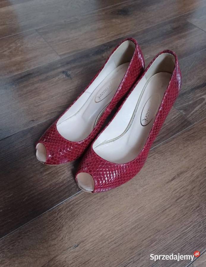 Buty czerwone czółenka obcasy skórzane podkarpackie Rzeszów