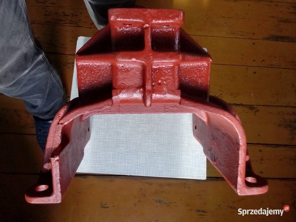 Wspornik osi przedniej Ursus c 325 Zagórowa sprzedam