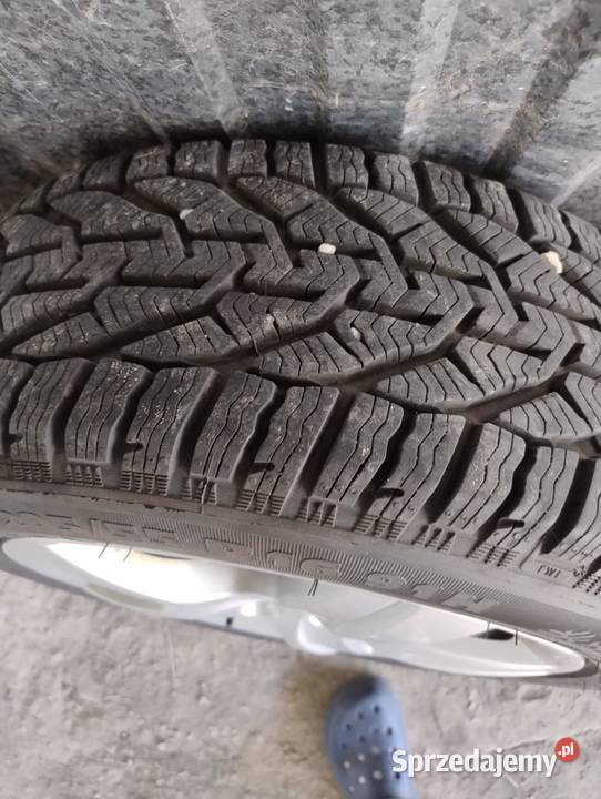 Felgi 16 z oponami zimowymi 20555r16 Chmielnik