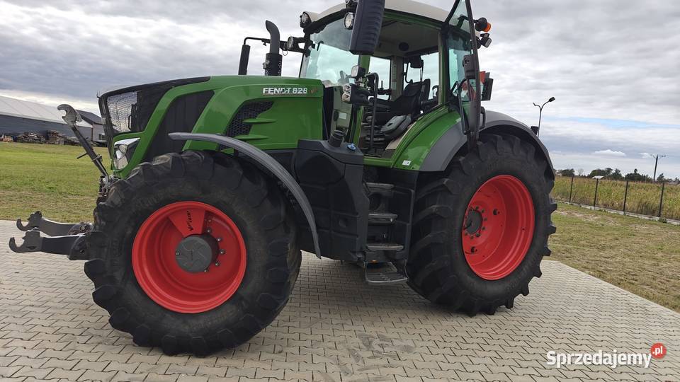FENDT 828 2022 z gwarancją do 032028 4390mtg Fendt Olsztyn