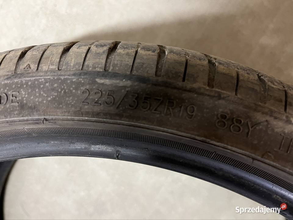 Letnie opony 22535 r19 555mm dolnośląskie Wrocław sprzedam