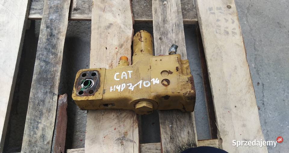 5 WYJŚĆ KOSTKA ZAWÓR ZAMEK HYDRAULICZNY CAT Kielce sprzedam