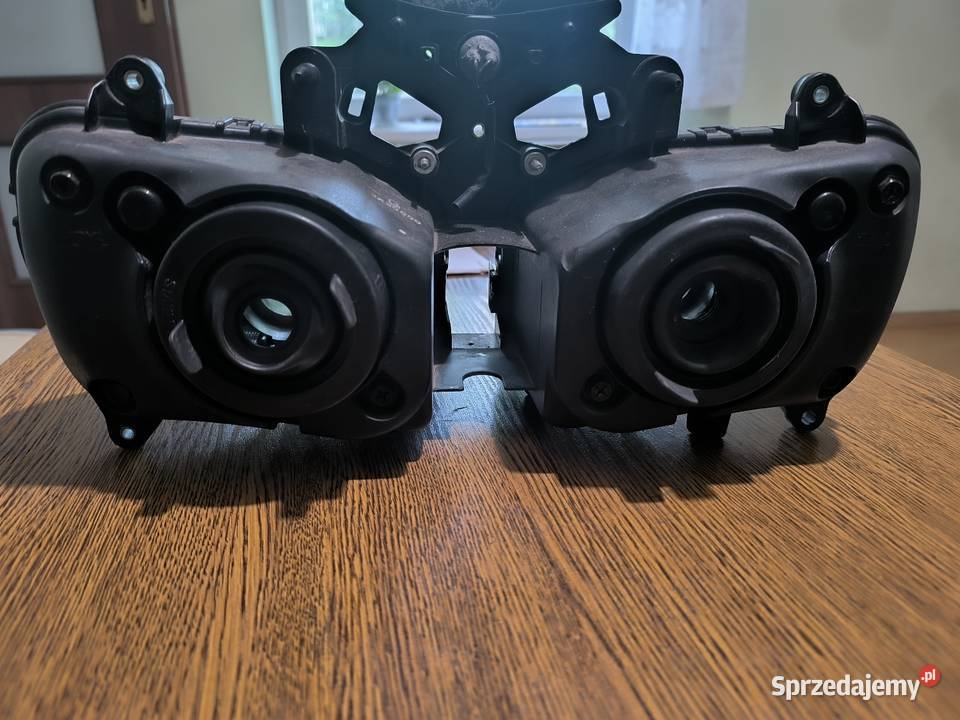 Honda CBR 1000 rr lampa przód