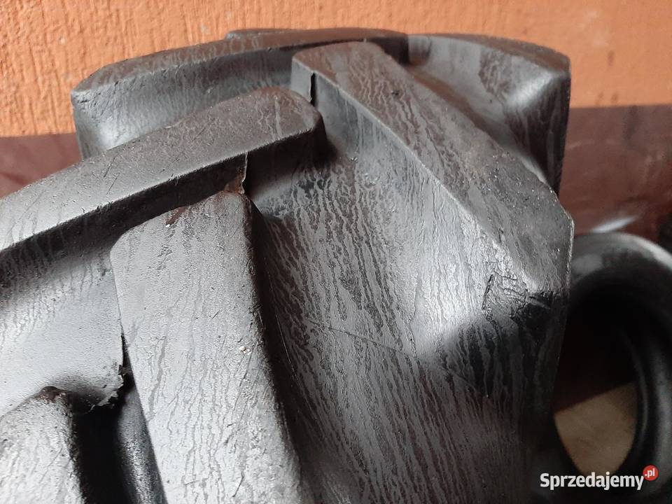 Opona używana rolnicza 1361236 13212R36 SEMPERIT 36cale Zaścianki