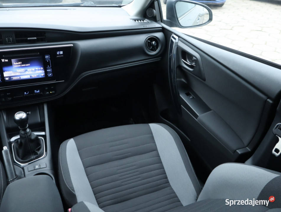 Toyota Auris 16 Valvematic bluetooth Auris łódzkie Łódź