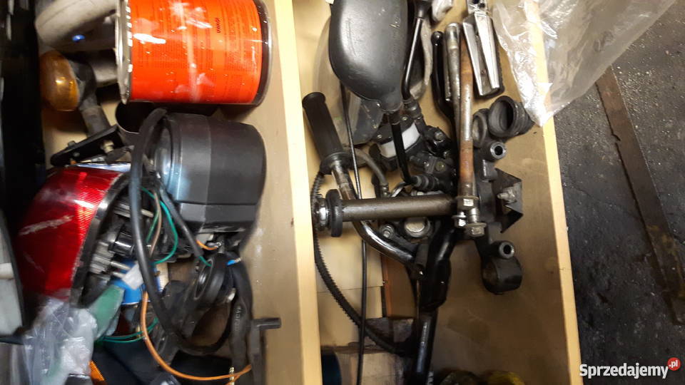 Sprzedam części do Junaka 901 śląskie Knurów