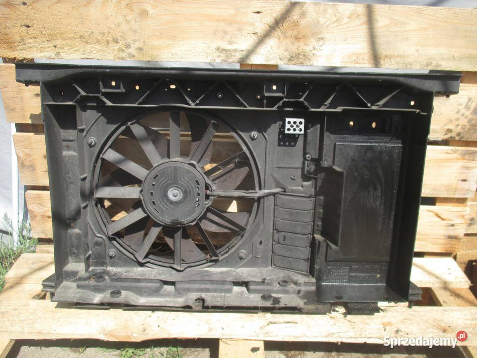 PEUGEOT 3008 I 16 VTI 11r wentylator chłodnicy