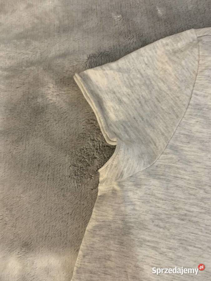 Tshirt bluzka koszulka z krótkim rękawem It czarny