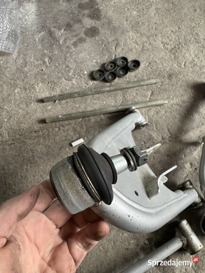 Komplet wahaczy Wahacz zawieszenie Suzuki LTZ Części i akcesoria motocyklowe Stąporków
