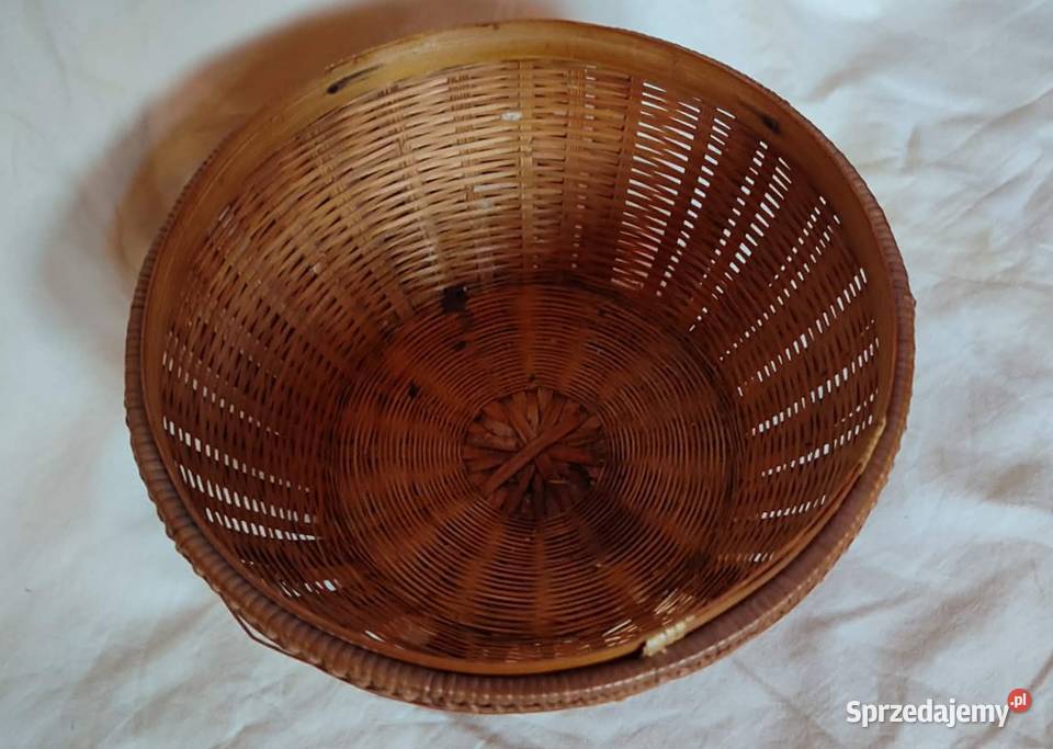 Pojemnik wiklinowy okrągły z przykrywką koszyk Gdańsk