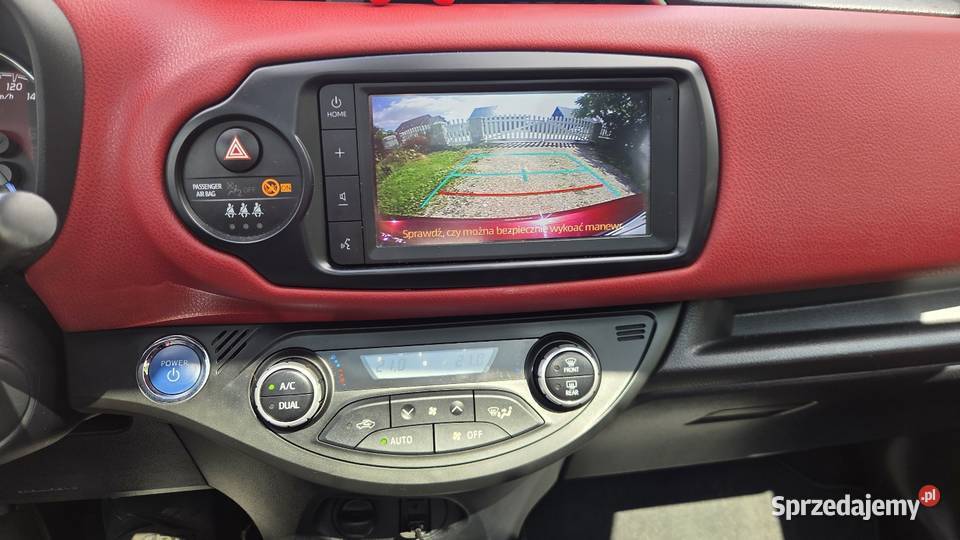 Toyota Yaris Hybryda Najbogatsza Wersja immobilizer Gdańsk sprzedam