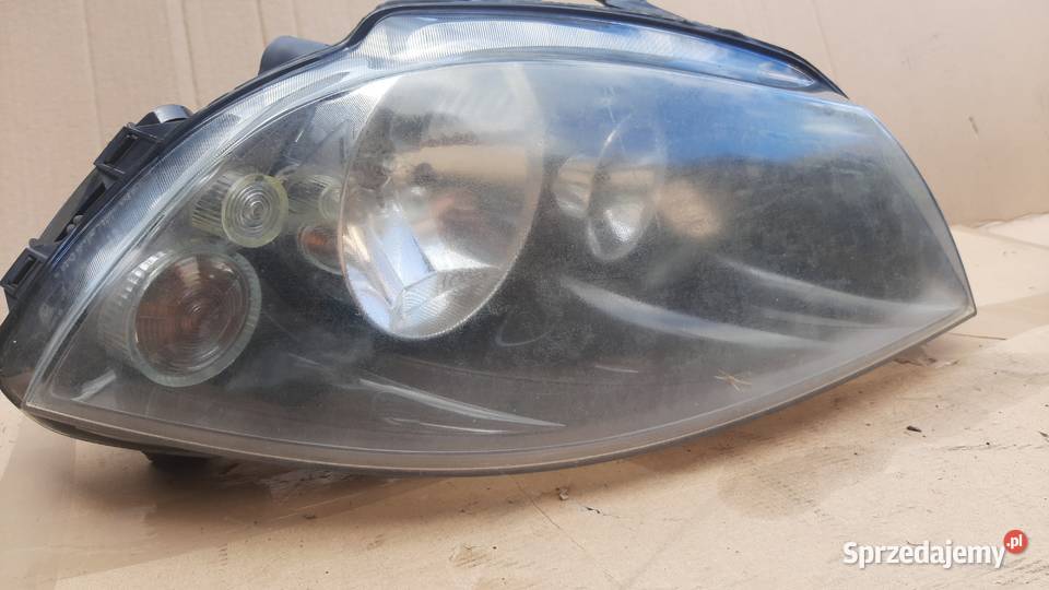 lampa prawa przednia prawy przód Seat Ibiza III dolnośląskie Dębno