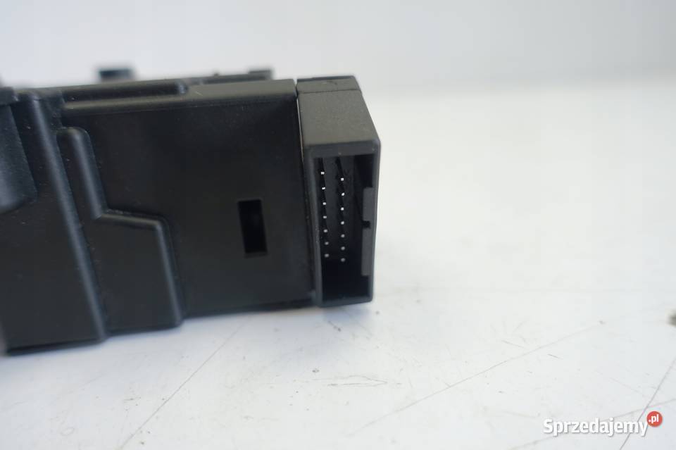 BMW E60 M5 50 V10 STACYJKA GNIAZDO CZYTNIK Rudka