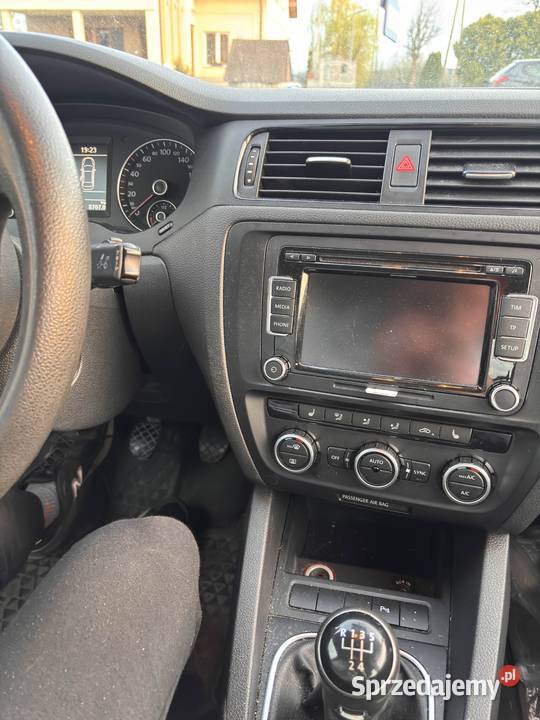 Volkswagen Jetta Uszkodzony Jetta