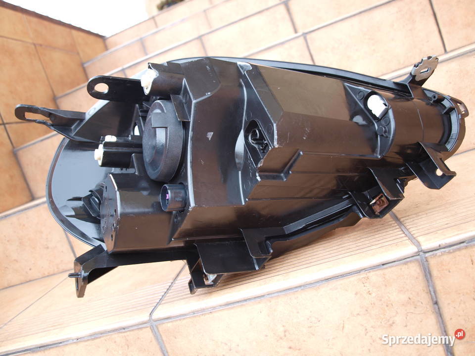 Fiat Grande Punto EVO lampa lewa przód 2009 Kalisz