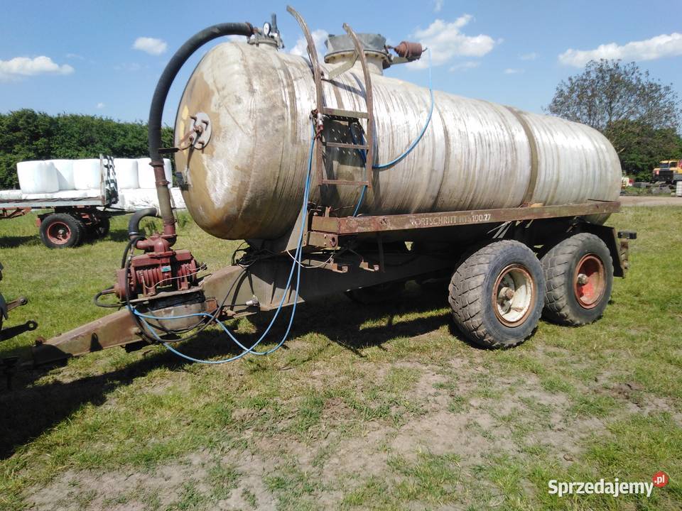 Beczkowóz wóz asenizacyjny Fortschritt HTS100 Przyczepy rolnicze Mętno