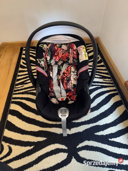 Fotelik Cybex Cloud Z ISize Spring Blossom Brak Nowodwór-Piaski
