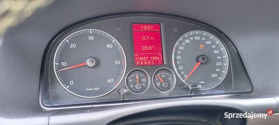 Volkswagen Touran Cross 7osobowy 20TDI BMM 140 czujnik parkowania Gubin