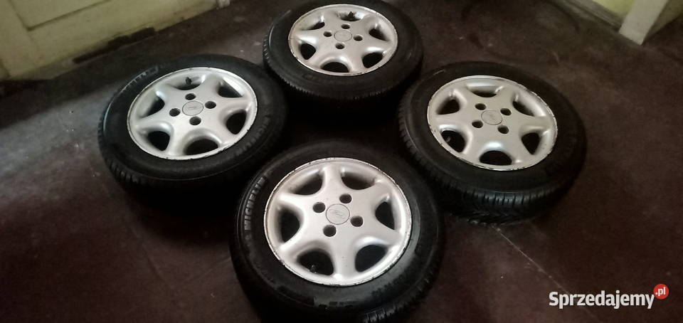 Komplet kół Ford Fiesta 14 Alufelgi 4x108 Opony Wrocław sprzedam