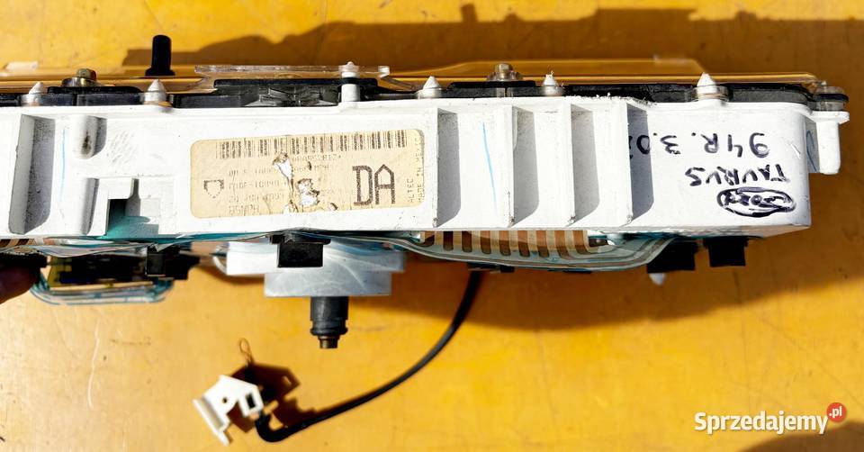 FORD TAURUS LICZKIK ZEGAR 30 AUTOMAT FHDF10849AF osobowe Radom