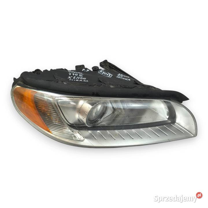 PRZEDNIA LAMPA PRAWA Volvo V70 III XC70 II prawy Chełm