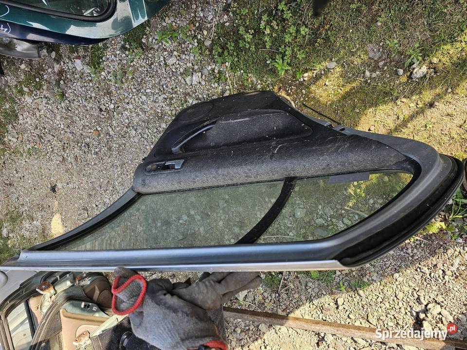 Drzwi golf 4 lewy tył Drzwi Łagów sprzedam