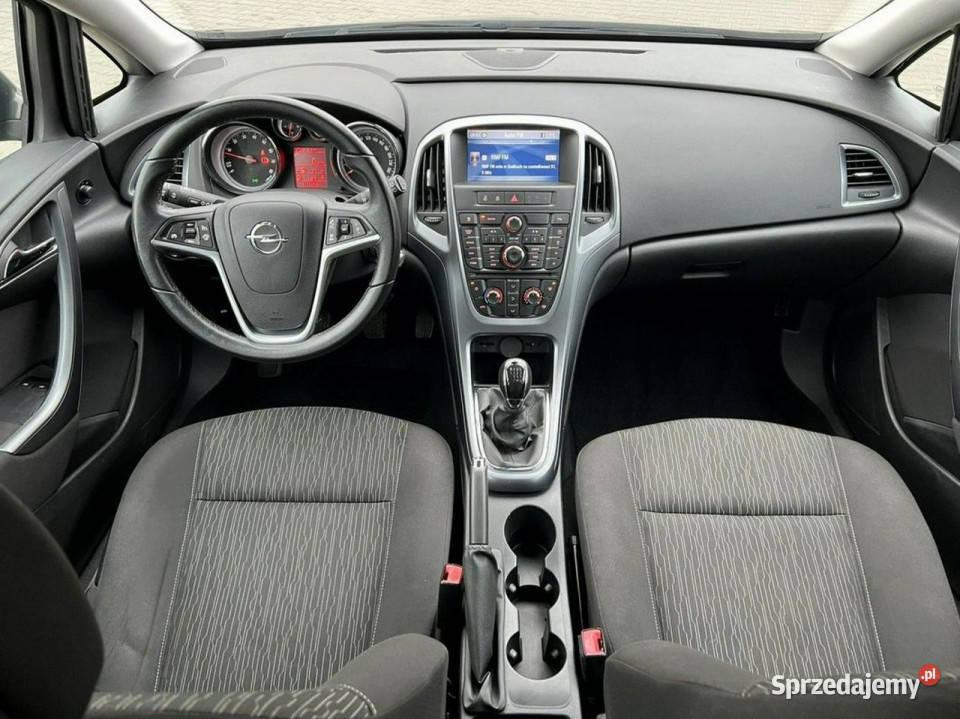 Opel Astra Sport Tourer Berlin 14 Turbo Lift światła do jazdy dziennej Sokołów Podlaski sprzedam