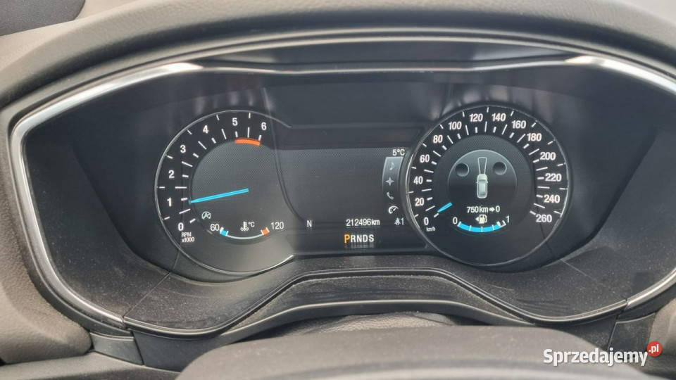 Ford Mondeo Mk5 2014 Sadlno