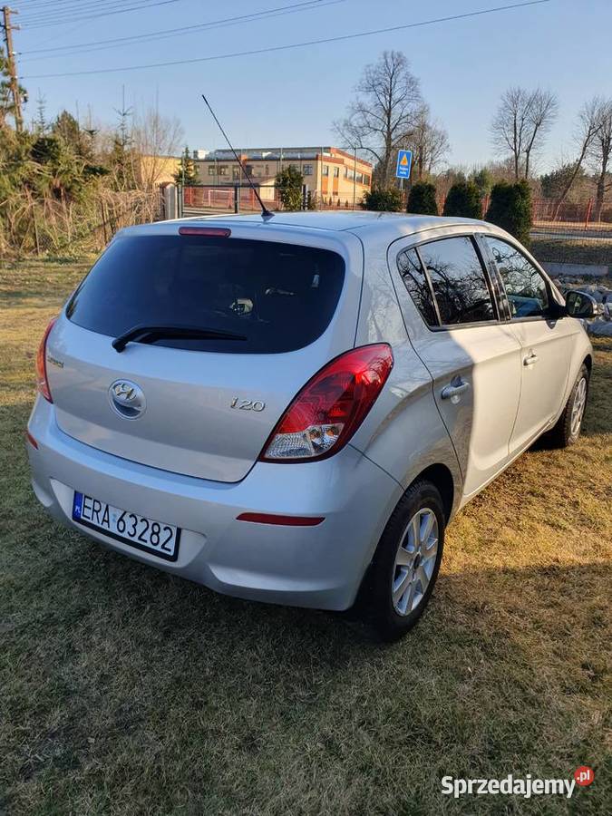 Hyundai i20 II 12 12 benzyna sprzedam