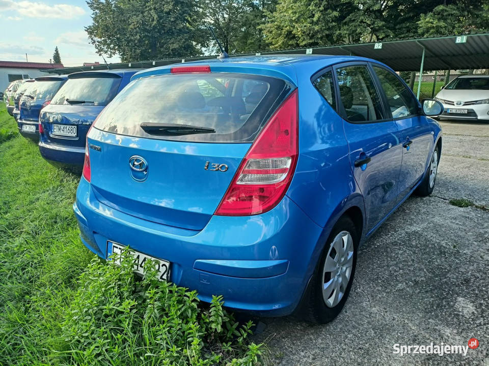 Hyundai i30 z Niemiec opłatach przeglądzie światła do jazdy dziennej Tomaszów Mazowiecki sprzedam