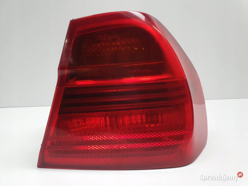 BMW E90 0408r TYLNIA TYLNA LAMPA PRAWA prawy tył lubelskie Janów