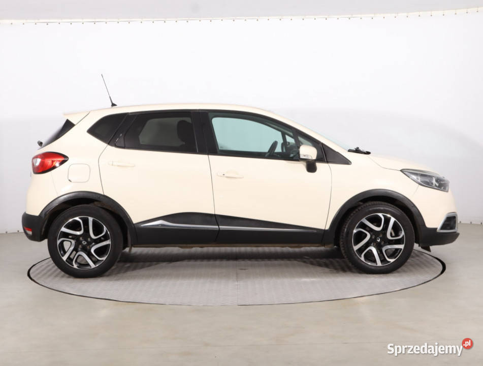 Renault Captur 12 TCe 4/5