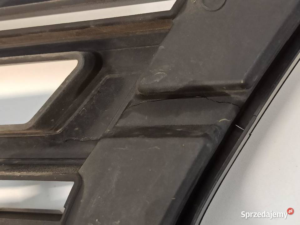 DACIA DUSTER ATRAPA GRILL 623102515R